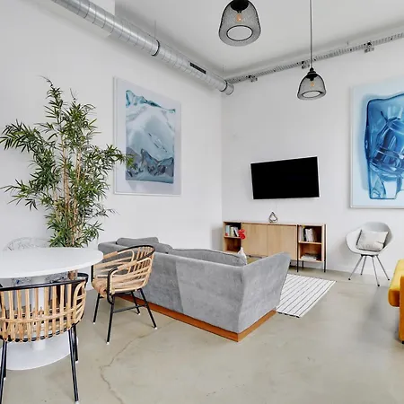 Apartment Duplex Loft Montmartre -18th